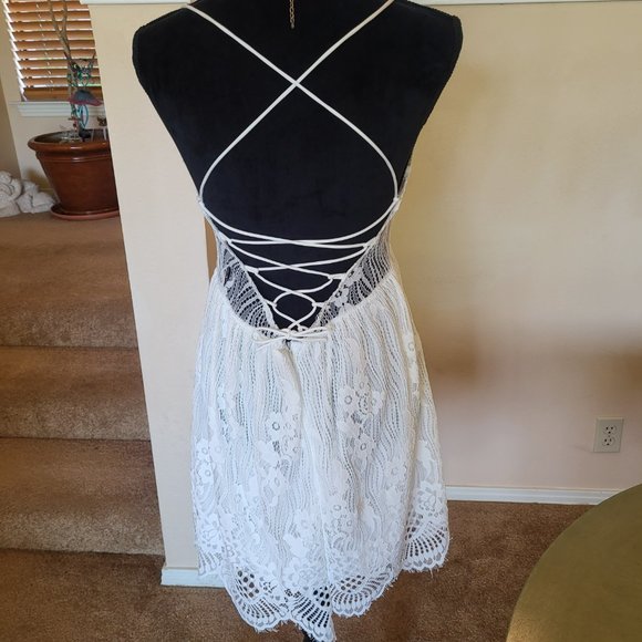 White Lace Spaghetti Strap Style Dress - Medium - Picture 4 of 9